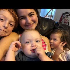 Meet your Posher, Alissa